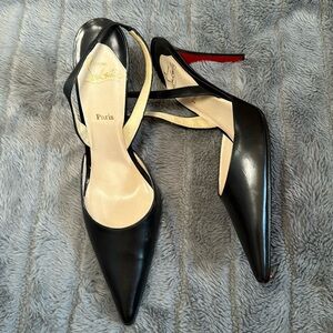COPY - Christian Louboutin Pointed Toe Heel
